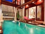 Villa Bukit Lemongan pool