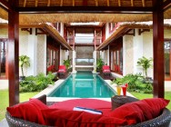 Villa Bukit Lemongan pool